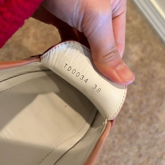 Louis Vuitton Orange Sandals with Gold Accents - Picture 4 of 11